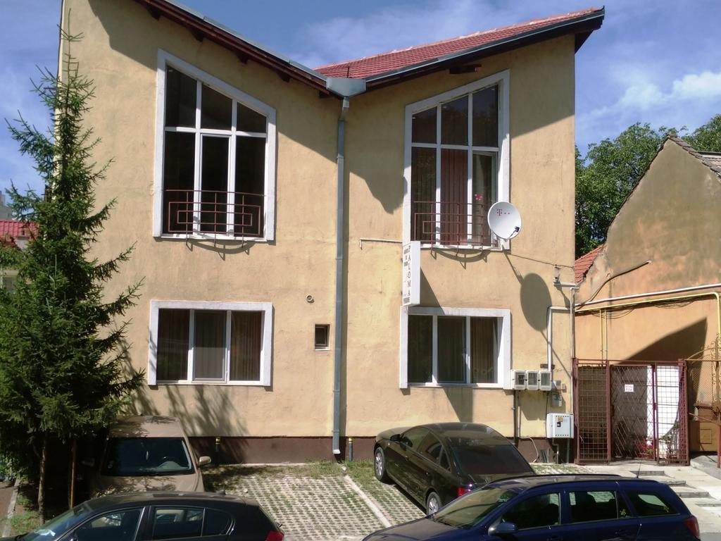 Pensiunea Paloma 3 Stele Braşov Esterno foto